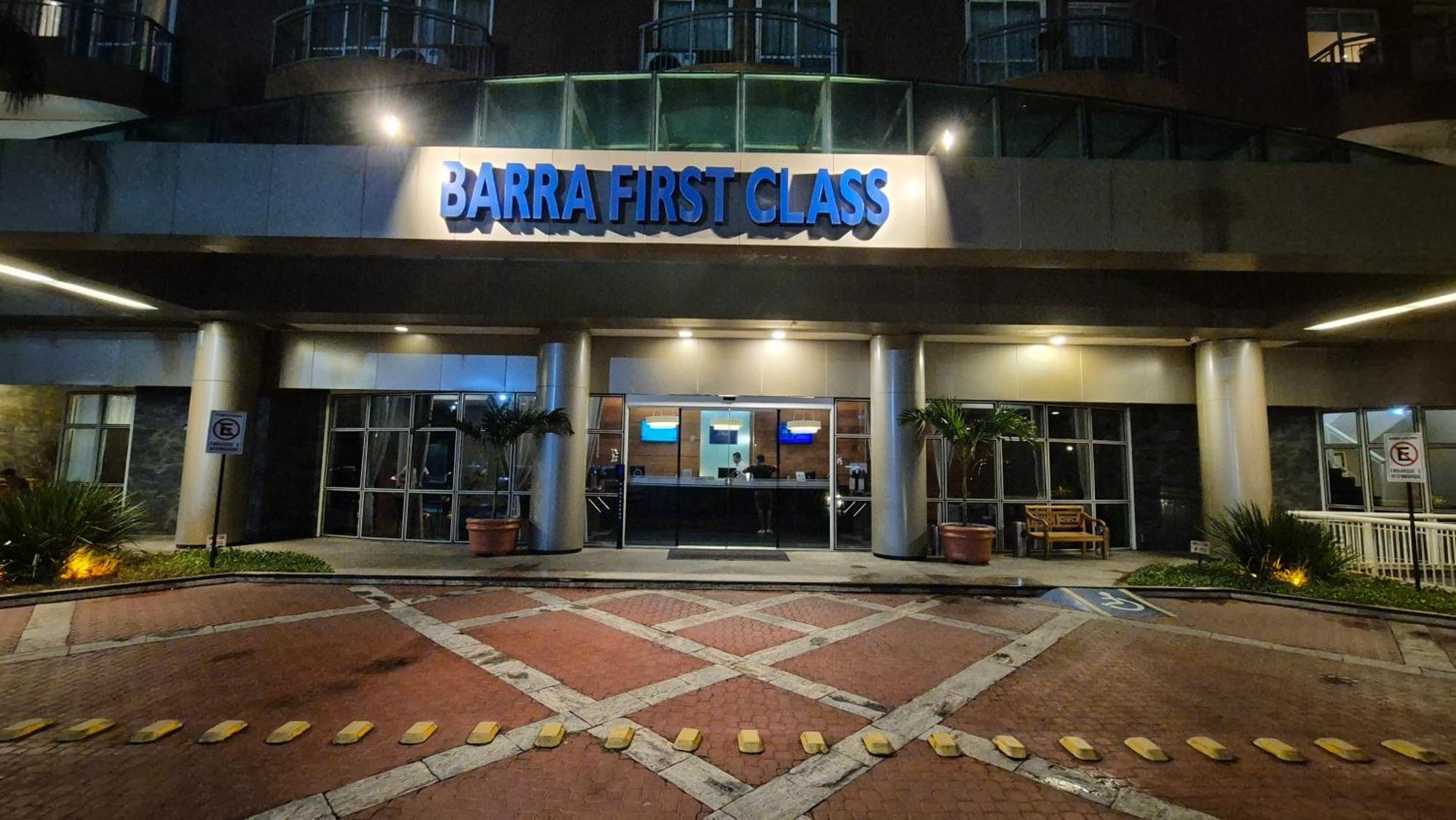 Hotel Plaza Barra First Class
