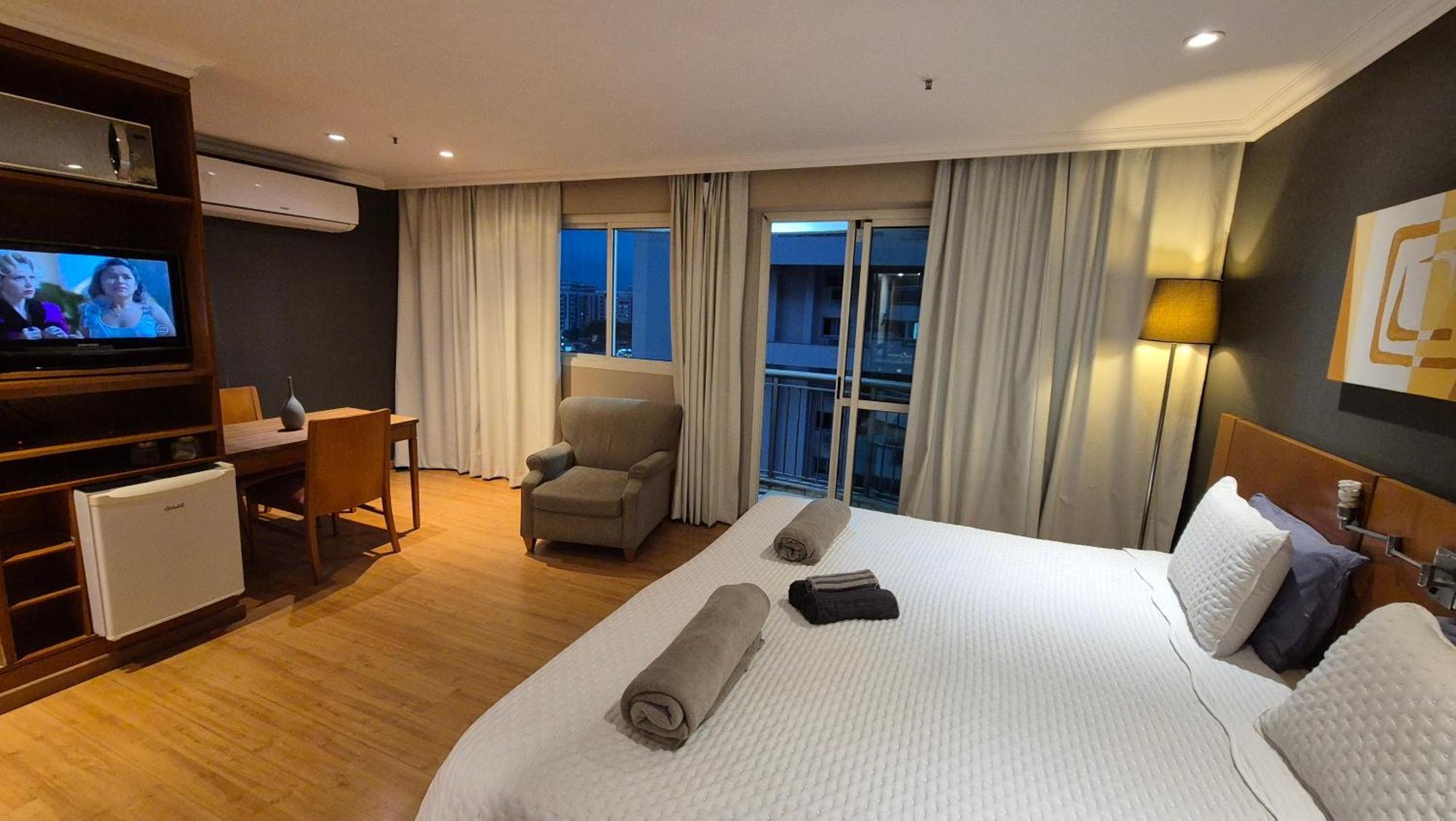 Plaza Barra First Class 4*