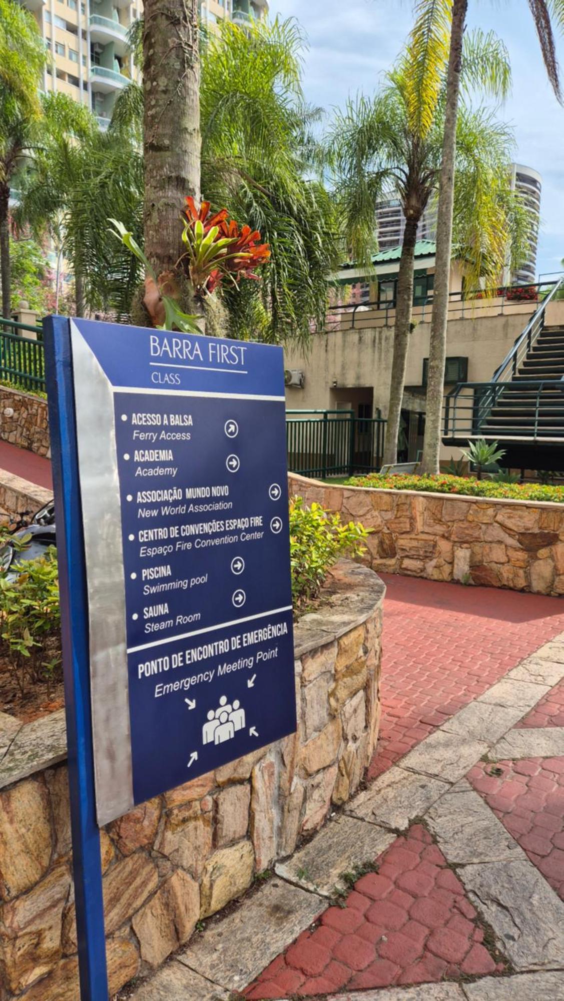 Plaza Barra First Class Hotel